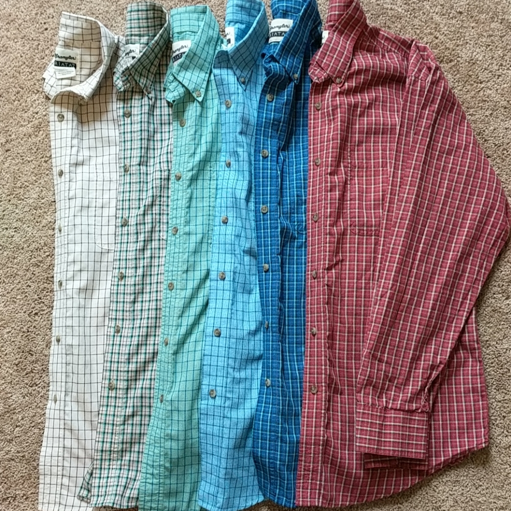 Wrangler Riata Long Sleeve Button Downs